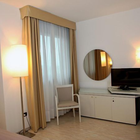 Mediterraneo Palace Hotel Ragusa Exterior photo